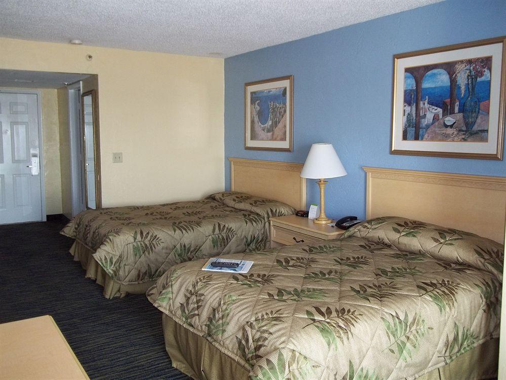 Holiday Inn Express & Suites Oceanfront Daytona Beach Shores By Ihg Екстер'єр фото