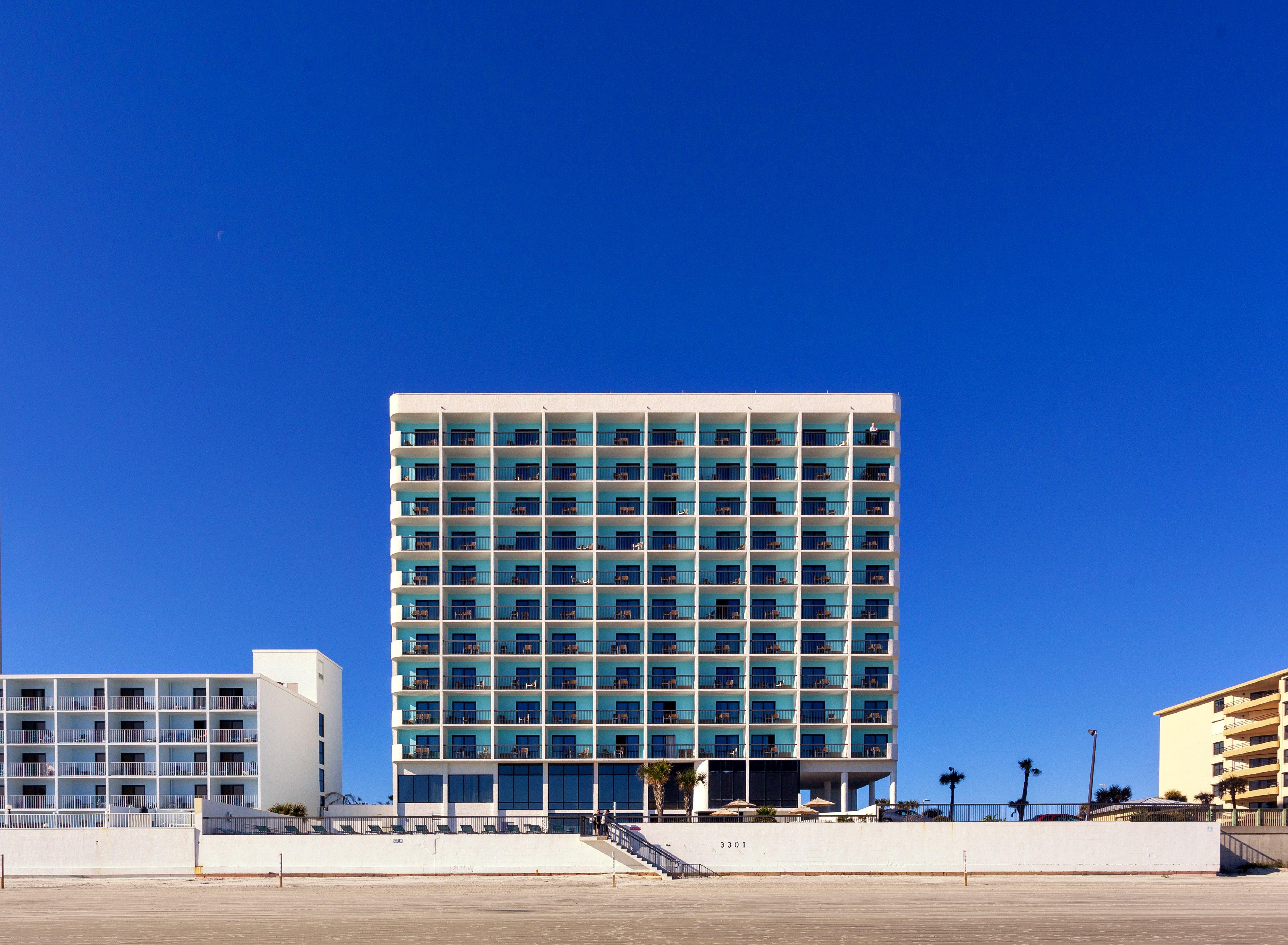 Holiday Inn Express & Suites Oceanfront Daytona Beach Shores By Ihg Екстер'єр фото