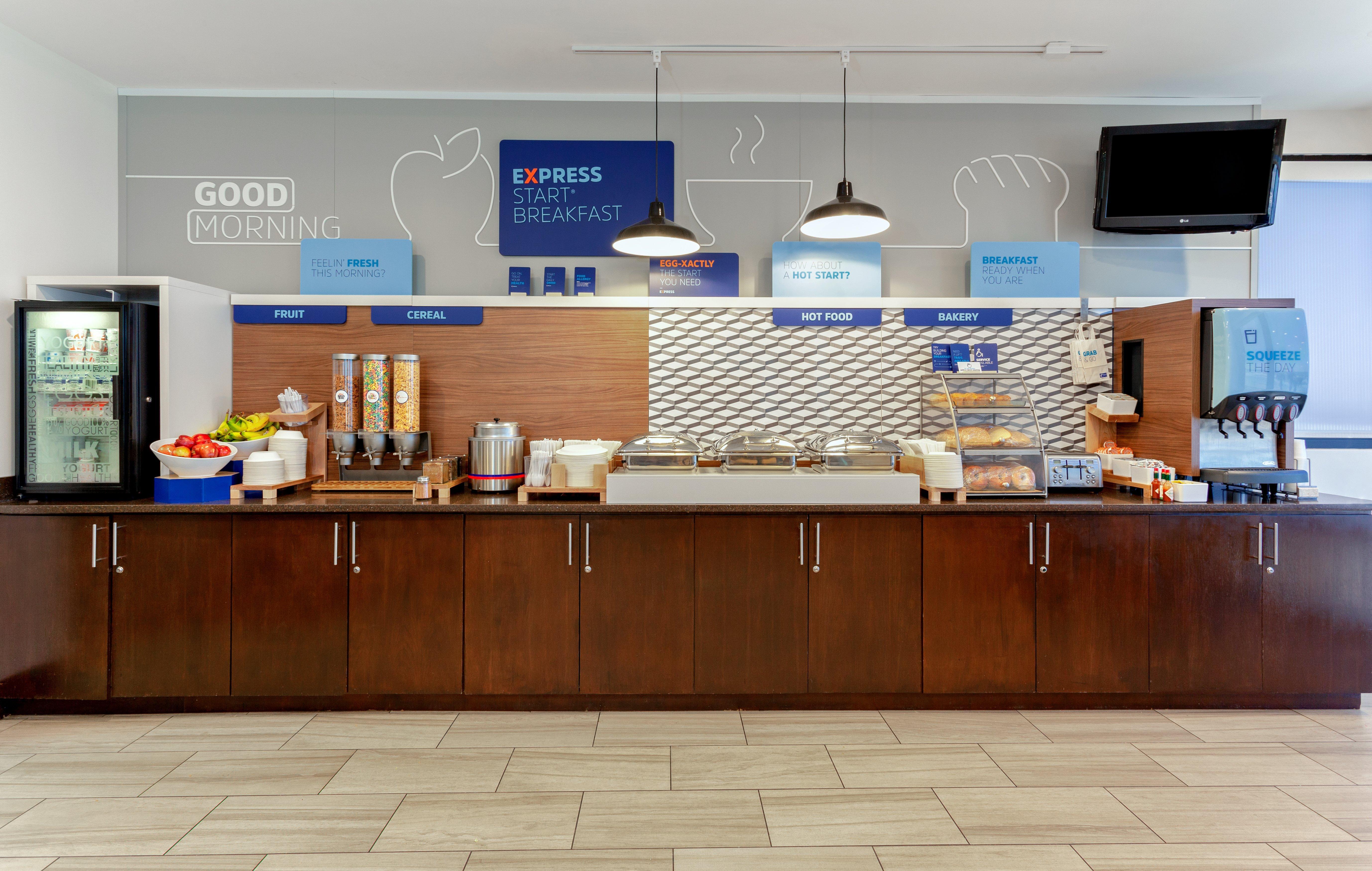 Holiday Inn Express & Suites Oceanfront Daytona Beach Shores By Ihg Екстер'єр фото