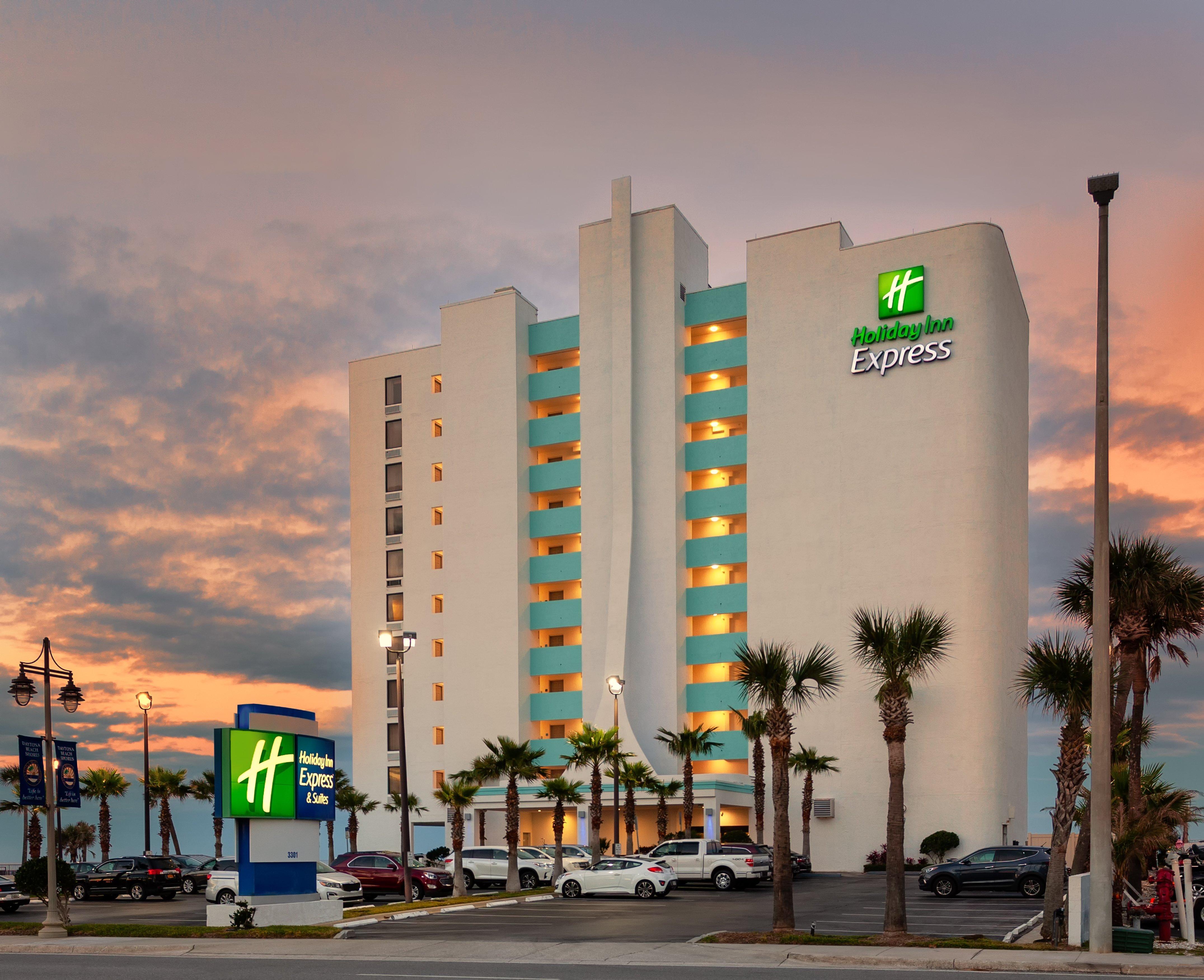 Holiday Inn Express & Suites Oceanfront Daytona Beach Shores By Ihg Екстер'єр фото