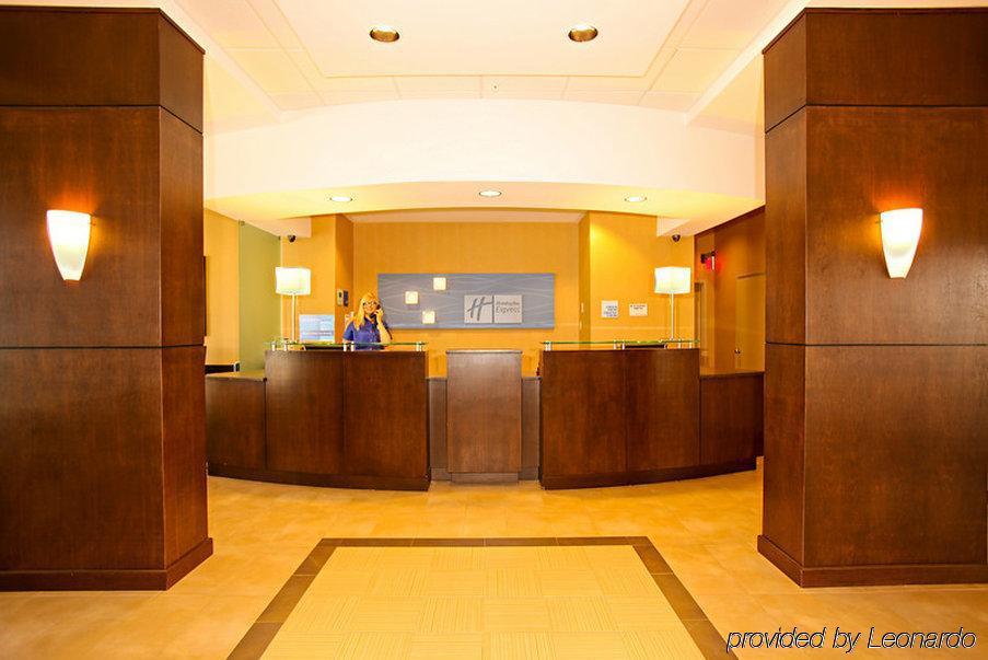 Holiday Inn Express & Suites Oceanfront Daytona Beach Shores By Ihg Інтер'єр фото