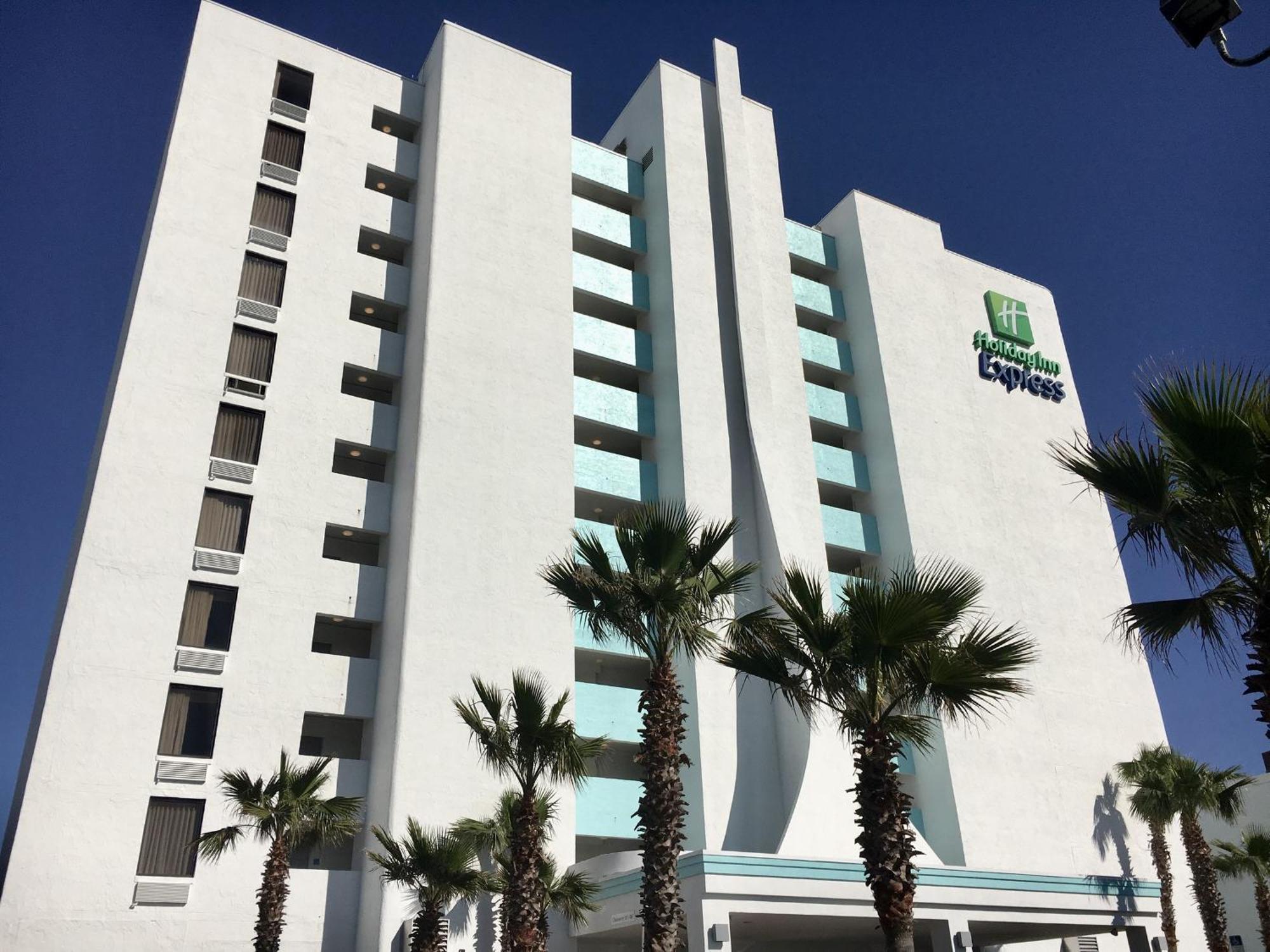 Holiday Inn Express & Suites Oceanfront Daytona Beach Shores By Ihg Екстер'єр фото